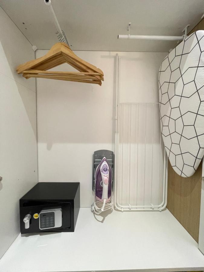 Home Chic Home - Les Suites De La Comedie Монпелие Екстериор снимка